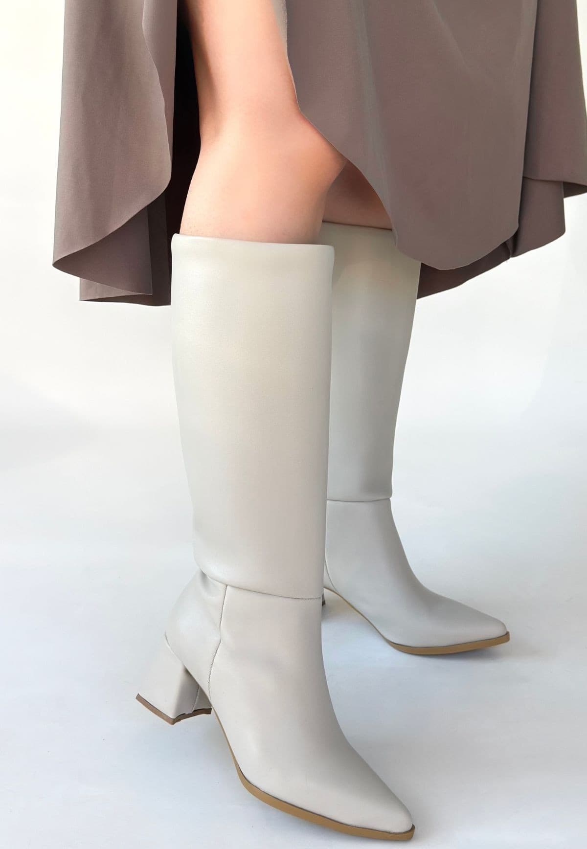 Roksa Ten Cilt Topuklu Çizme