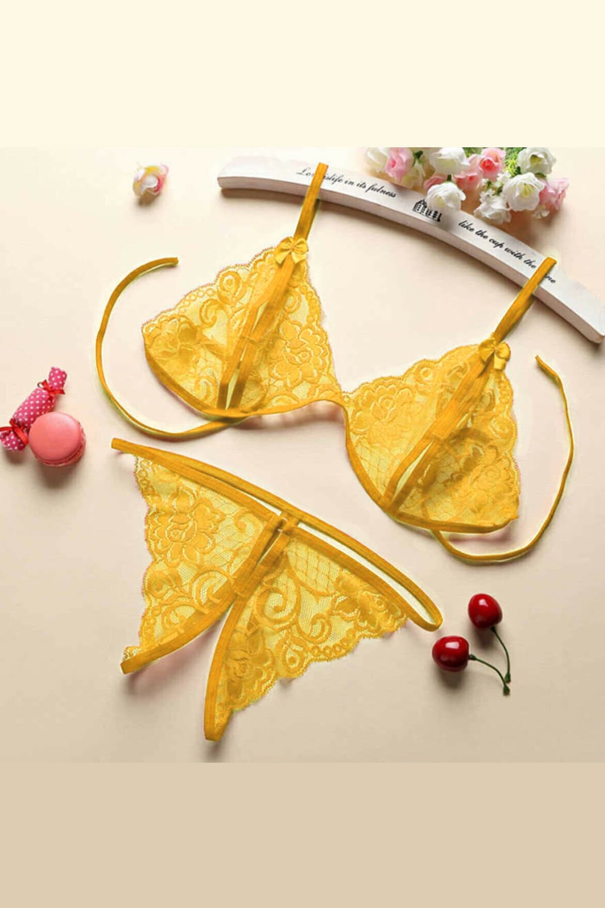 Dantelli Sütyen Külot Takımı Sarı