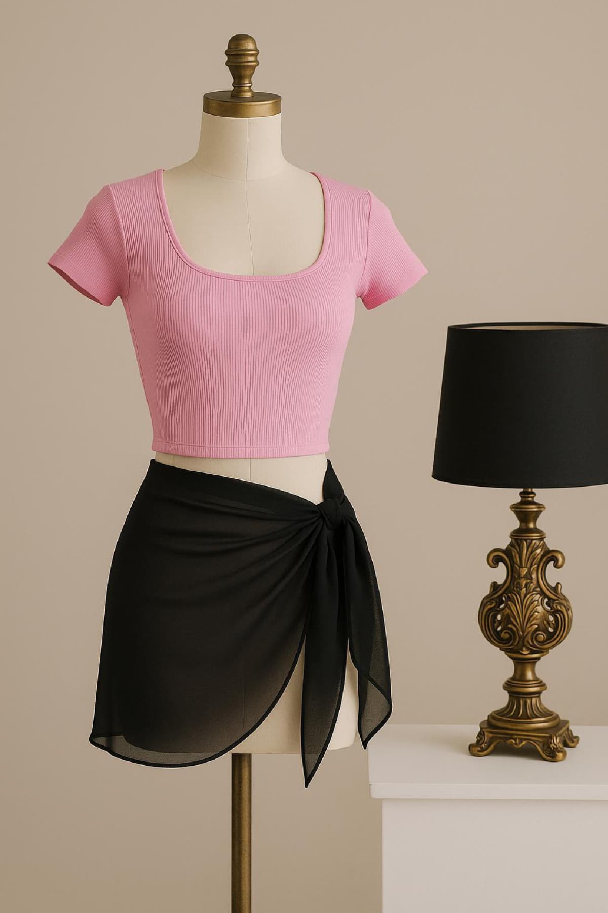 Kadın Pareo Seti Pembe Crop Top ve Siyah Pareo