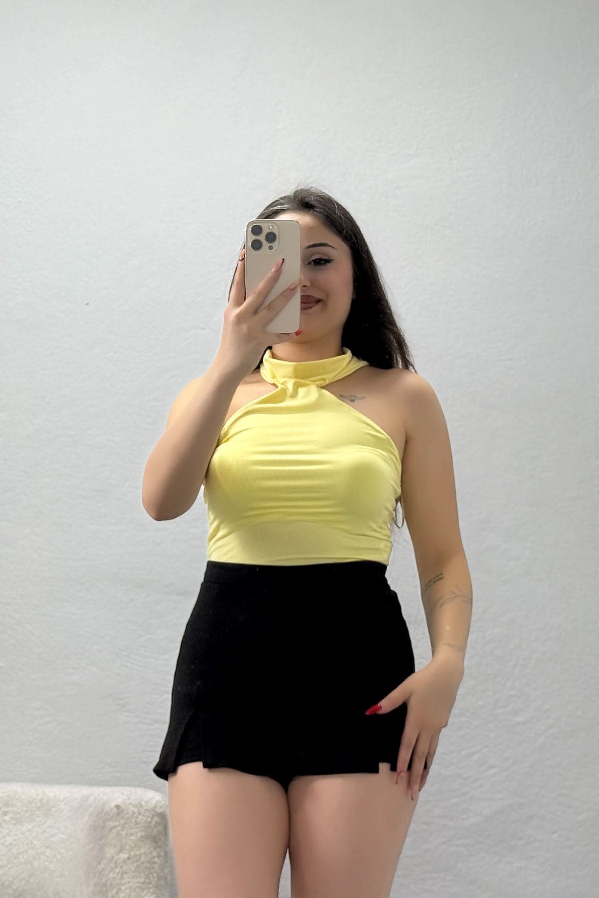 Halter Yaka Mikro Kumaş Body Sarı - 22131.200.