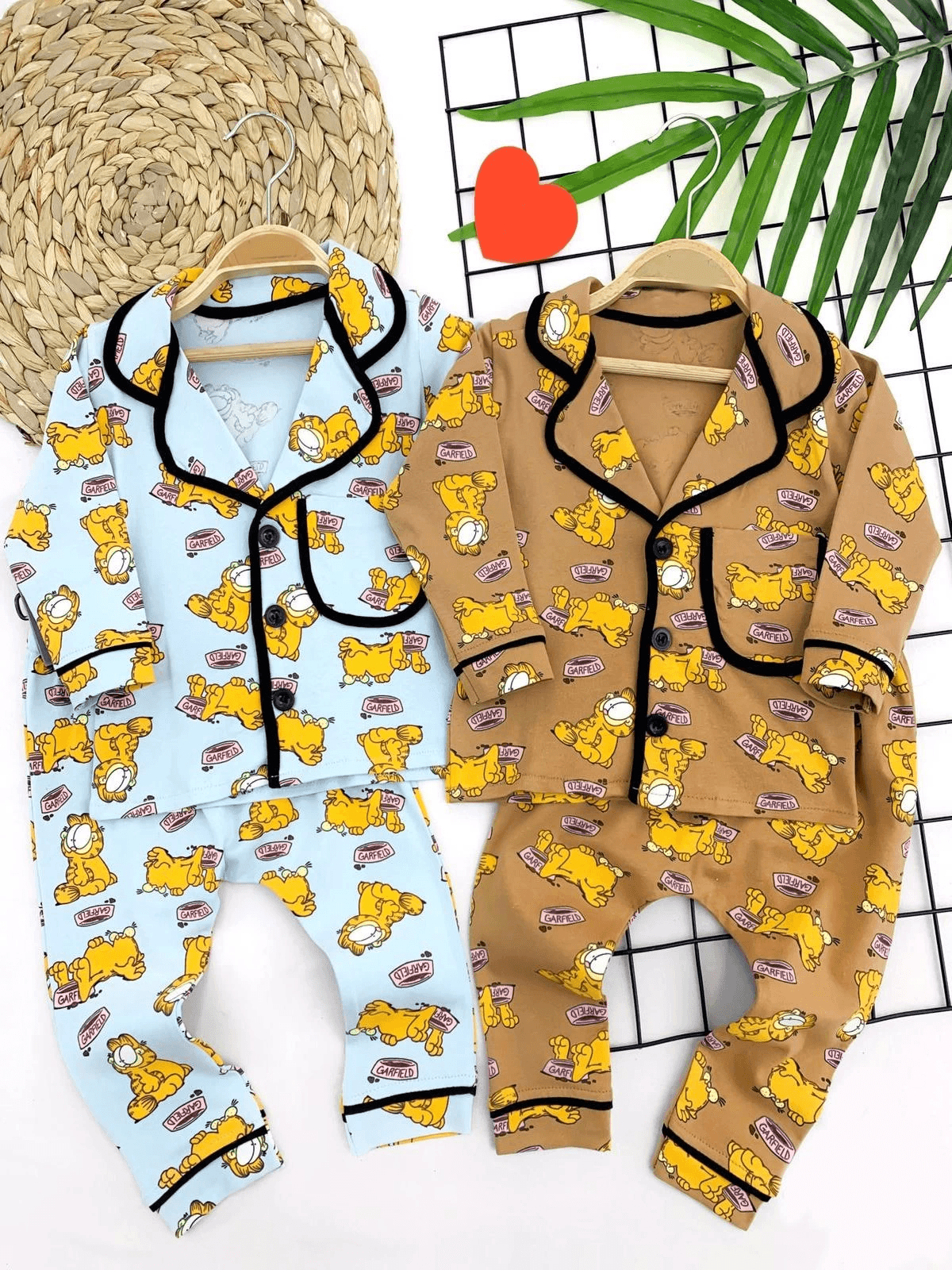 9-12-18-24 Ay Garfield Baskılı Düğme Kapamalı 2li Kız Erkek Bebek Pijama Takımı Kahverengi